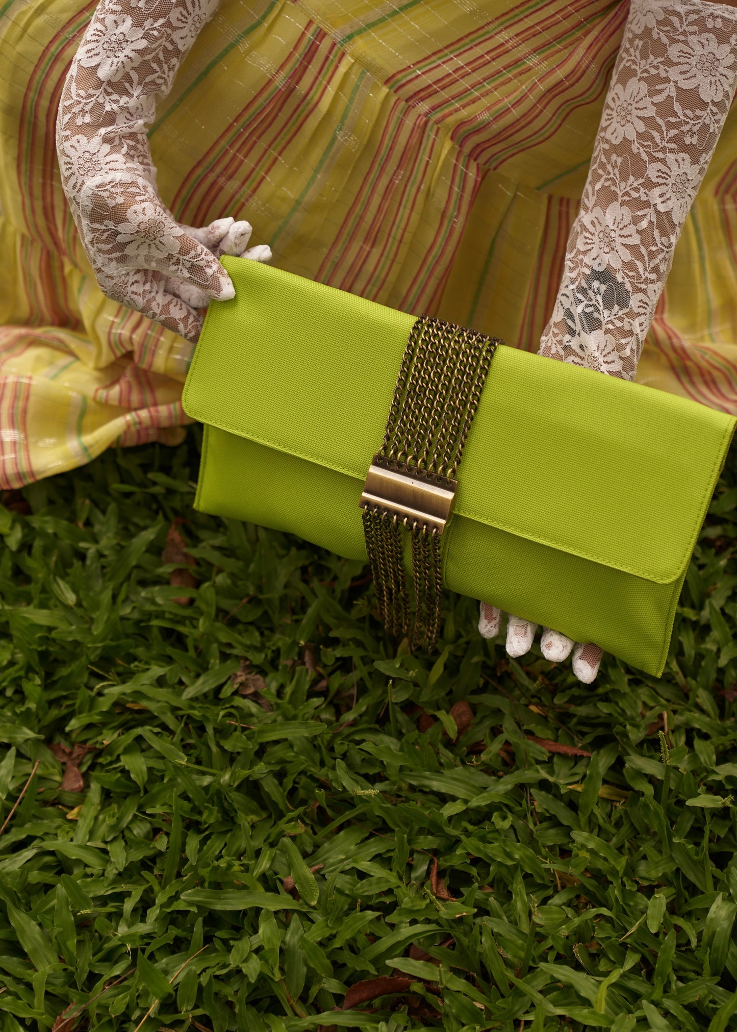 Mia Clutch